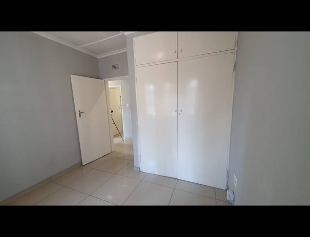 3 BEDROOM FREEHOLD FOR SALE IN BRACKENDOWNS